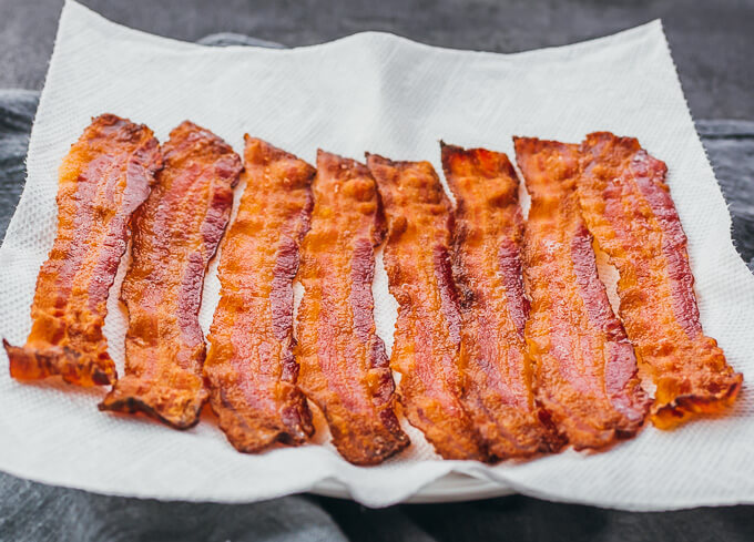 https://www.savorytooth.com/wp-content/uploads/2018/04/how-to-bake-bacon-12.jpg