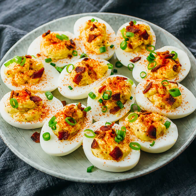 Instant Pot Hard Boiled Eggs (& Spicy Deviled Eggs ...