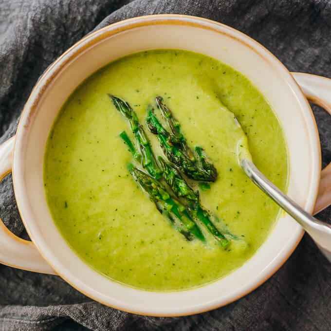 Creamy Asparagus Soup (Keto, Low Histamine) - Savory Tooth